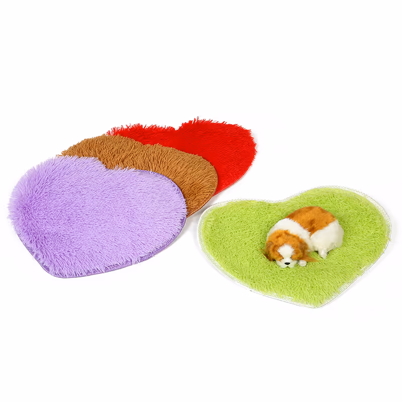 ❤️ Creative Love Heart Pet Mat – Cozy Comfort for Your Furry Friend